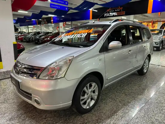 NISSAN-GRAND LIVINA-1.8 SL 16V FLEX 4P AUTOMÁTICO NISSAN-GRAND LIVINA-2013