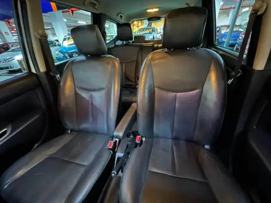 NISSAN-GRAND LIVINA-1.8 SL 16V FLEX 4P AUTOMÁTICO NISSAN-GRAND LIVINA-2013