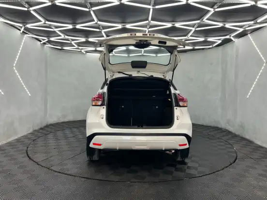 NISSAN-KICKS-2024