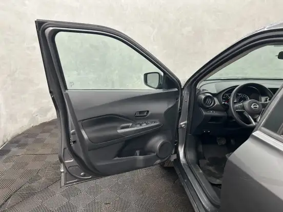 NISSAN-KICKS-2024