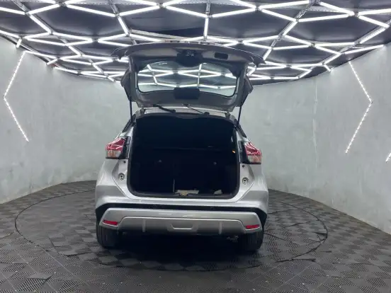 NISSAN-KICKS-2023
