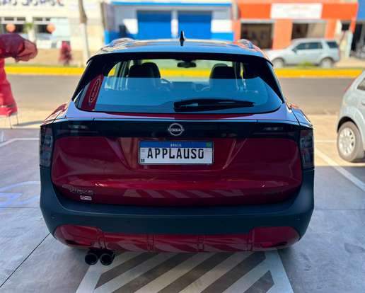 NISSAN-KICKS-2025