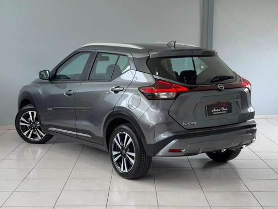 NISSAN-KICKS-2023