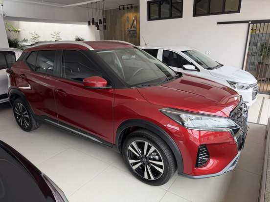 NISSAN-KICKS PLAY-2025
