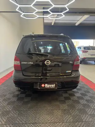 NISSAN-LIVINA-2013