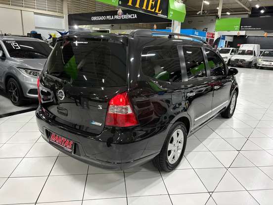NISSAN-LIVINA-1.8 S 16V FLEX 4P AUTOMÁTICO NISSAN-LIVINA-2011