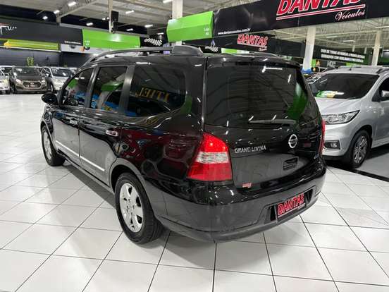 NISSAN-LIVINA-1.8 S 16V FLEX 4P AUTOMÁTICO NISSAN-LIVINA-2011
