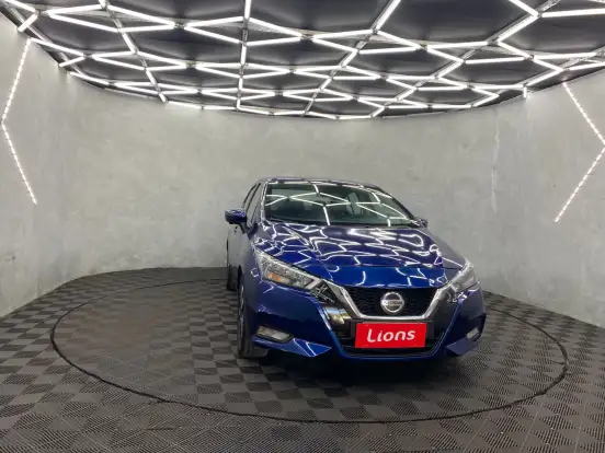 NISSAN-VERSA-2022
