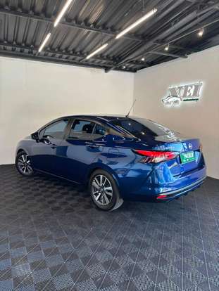 NISSAN-VERSA-2021