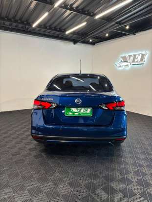 NISSAN-VERSA-2021