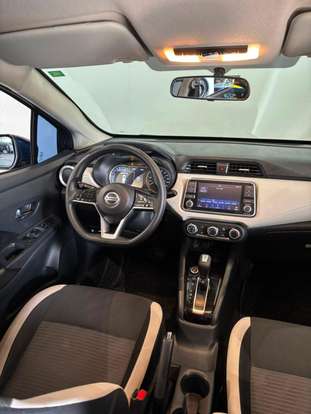 NISSAN-VERSA-2021