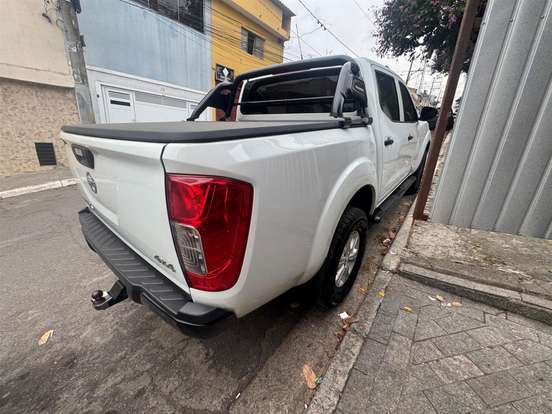 NISSAN-FRONTIER-2021