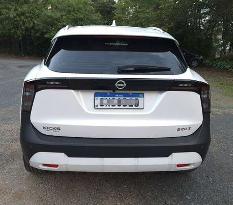 NISSAN-KICKS-2025