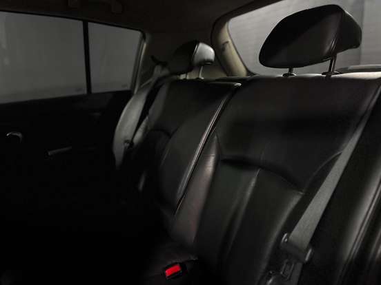 NISSAN-TIIDA-2012