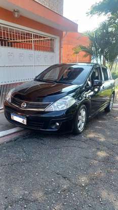 NISSAN-TIIDA-2011