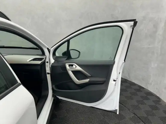 PEUGEOT-2008-2022