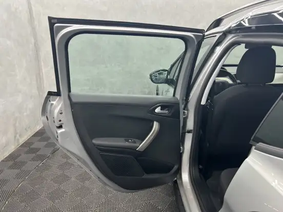 PEUGEOT-2008-2022