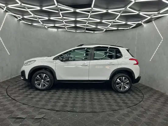 PEUGEOT-2008-2022