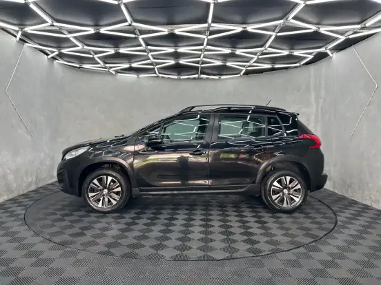 PEUGEOT-2008-2022