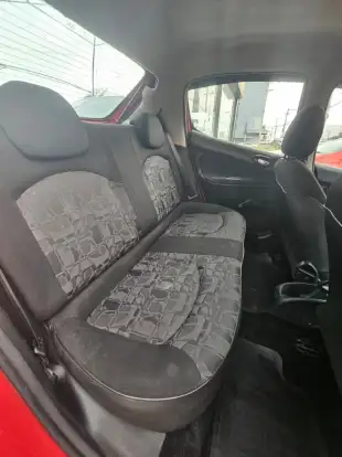 PEUGEOT-207-2010