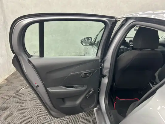 PEUGEOT-208-2023