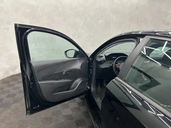 PEUGEOT-208-2024