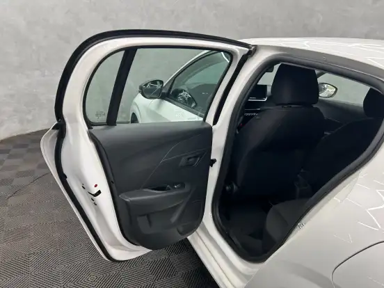 PEUGEOT-208-2024