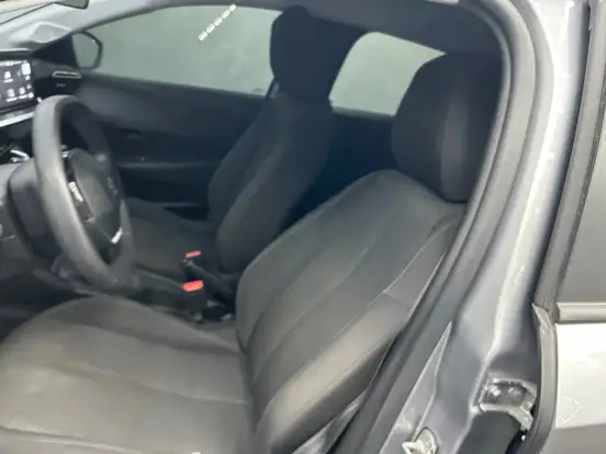 PEUGEOT-208-2024