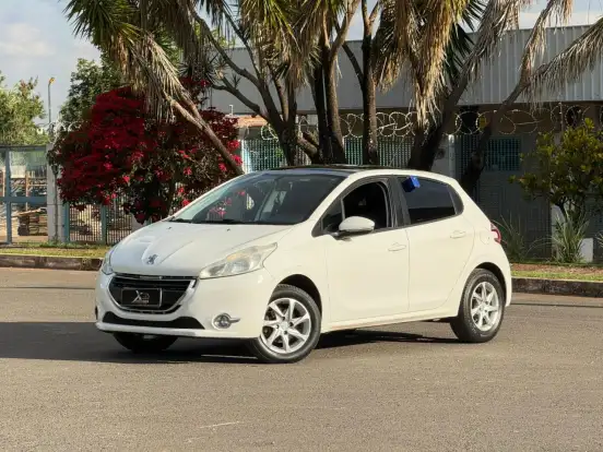 PEUGEOT-208-2014
