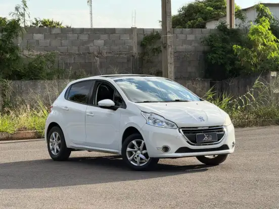 PEUGEOT-208-2014