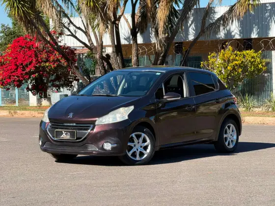 PEUGEOT 208 1.5 ALLURE 8V FLEX 4P MANUAL PEUGEOT 208 1.5 ALLURE 8V FLEX 4P MANUAL