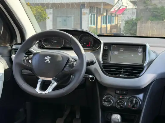 PEUGEOT-208-1.5 ALLURE 8V FLEX 4P MANUAL PEUGEOT-208-2014