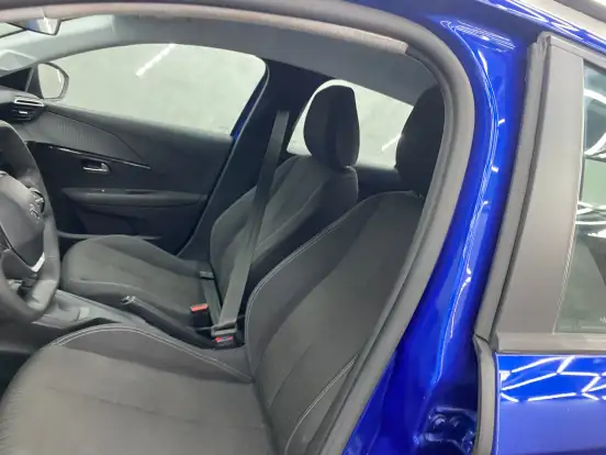 PEUGEOT-208-2022