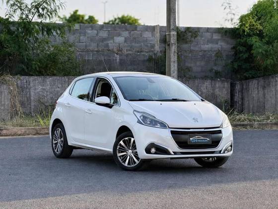PEUGEOT 208 1.6 GRIFFE 16V FLEX 4P AUTOMÁTICO