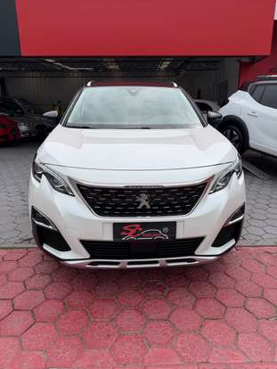 PEUGEOT-3008-2018