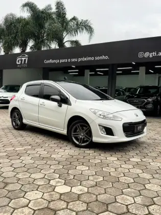 PEUGEOT 308 1.6 GRIFFE THP 16V GASOLINA 4P AUTOMÁTICO PEUGEOT 308 1.6 GRIFFE THP 16V GASOLINA 4P AUTOMÁTICO