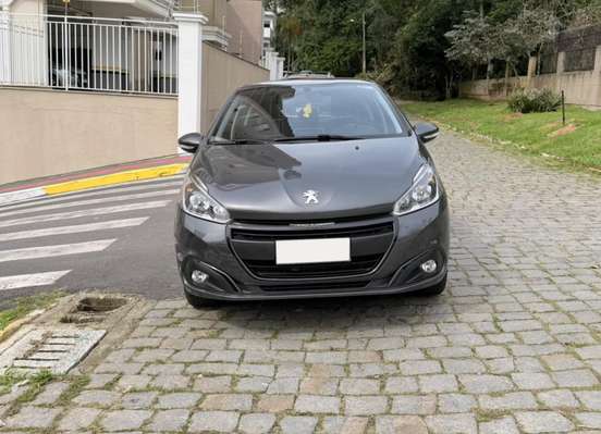 PEUGEOT-208-2019
