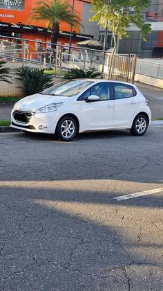 PEUGEOT 208 1.5 ALLURE 8V FLEX 4P MANUAL