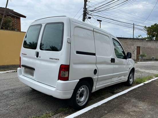 PEUGEOT-PARTNER-1.6 FURGÃO 800KG 16V FLEX 3P MANUAL PEUGEOT-PARTNER-2016
