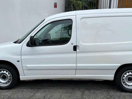 PEUGEOT-PARTNER-1.6 FURGÃO 800KG 16V FLEX 3P MANUAL PEUGEOT-PARTNER-2016
