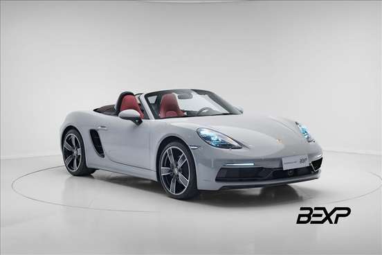 PORSCHE-718-2024