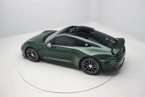 PORSCHE-911-2025