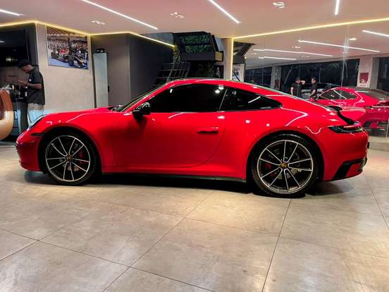 PORSCHE-911-2022