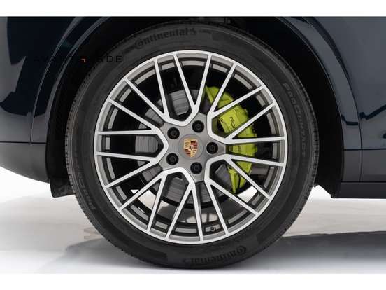 PORSCHE-CAYENNE-2023