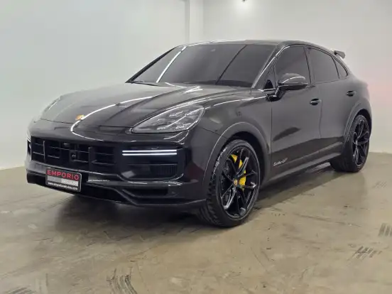 PORSCHE-CAYENNE-2023