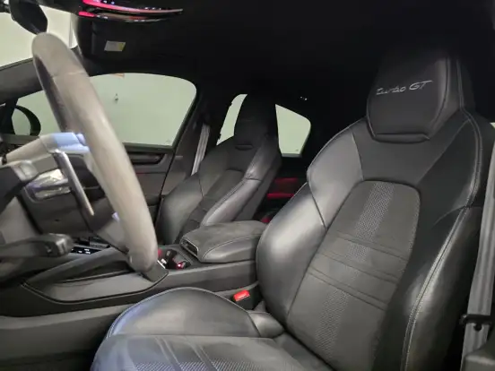 PORSCHE-CAYENNE-2023