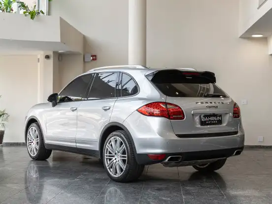 PORSCHE-CAYENNE-4.8 S 4X4 V8 32V GASOLINA 4P TIPTRONIC PORSCHE-CAYENNE-2010