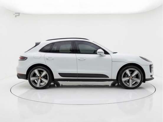 PORSCHE-MACAN-2024