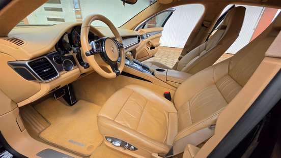 PORSCHE-PANAMERA-2009