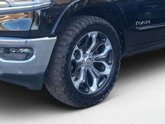 RAM-1500-5.7 V8 GASOLINA LIMITED CD 4X4 AUTOMÁTICO RAM-1500-2023